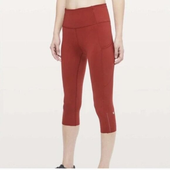 Lululemon Women Dark Sport Red Fast Free Crop II Nulux 19" Reflective Pant - Picture 1 of 12